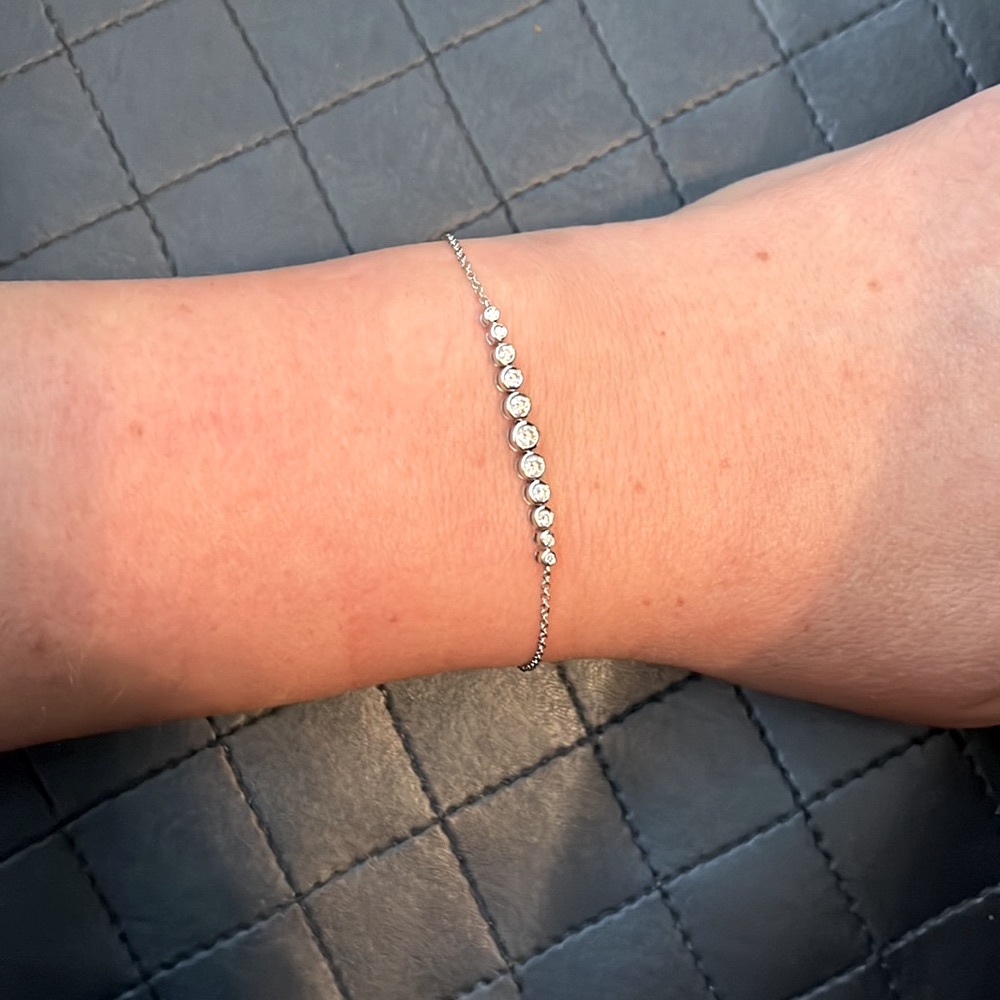 Ring Concierge Graduated Diamond Bezel Soft Chain Bracelet